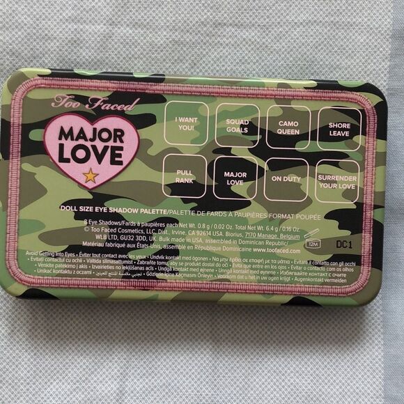 Too Faced Major Love Doll Size Eyeshadow Palette NIB - Picture 2 of 6